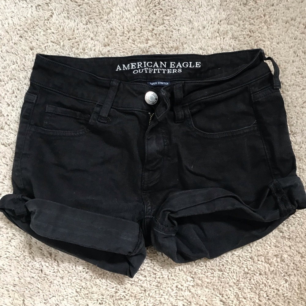 Balck Roll-up shorts